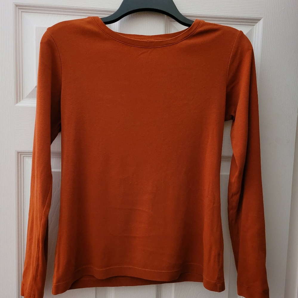 Eddie Bauer "Essential" Tee! Excellent Condition! Size S